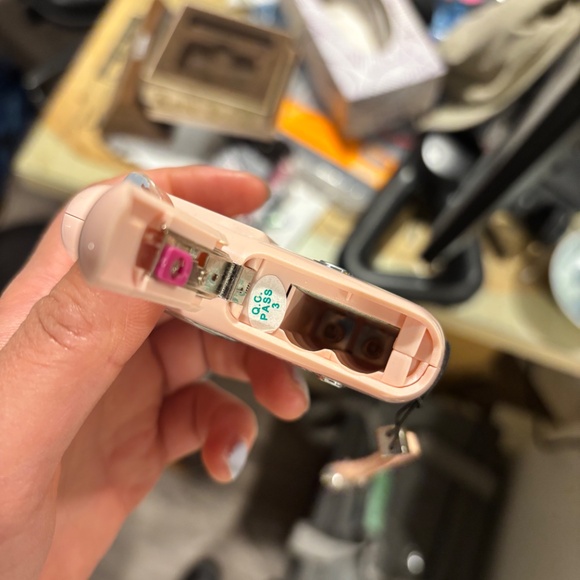 Juicy couture pink digital camera - Picture 7 of 9